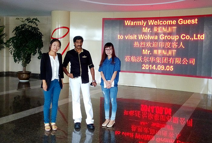 ÓëÓ¡¶È¿Í»§Ôڰ칫´óÌüºÏÓ° ÓëÓ¡¶È¿Í»§Ôڰ칫´óÌüºÏÓ°